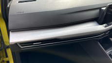 Volkswagen Golf 1.5 eTSI 150 Life 5dr DSG Petrol Hatchback